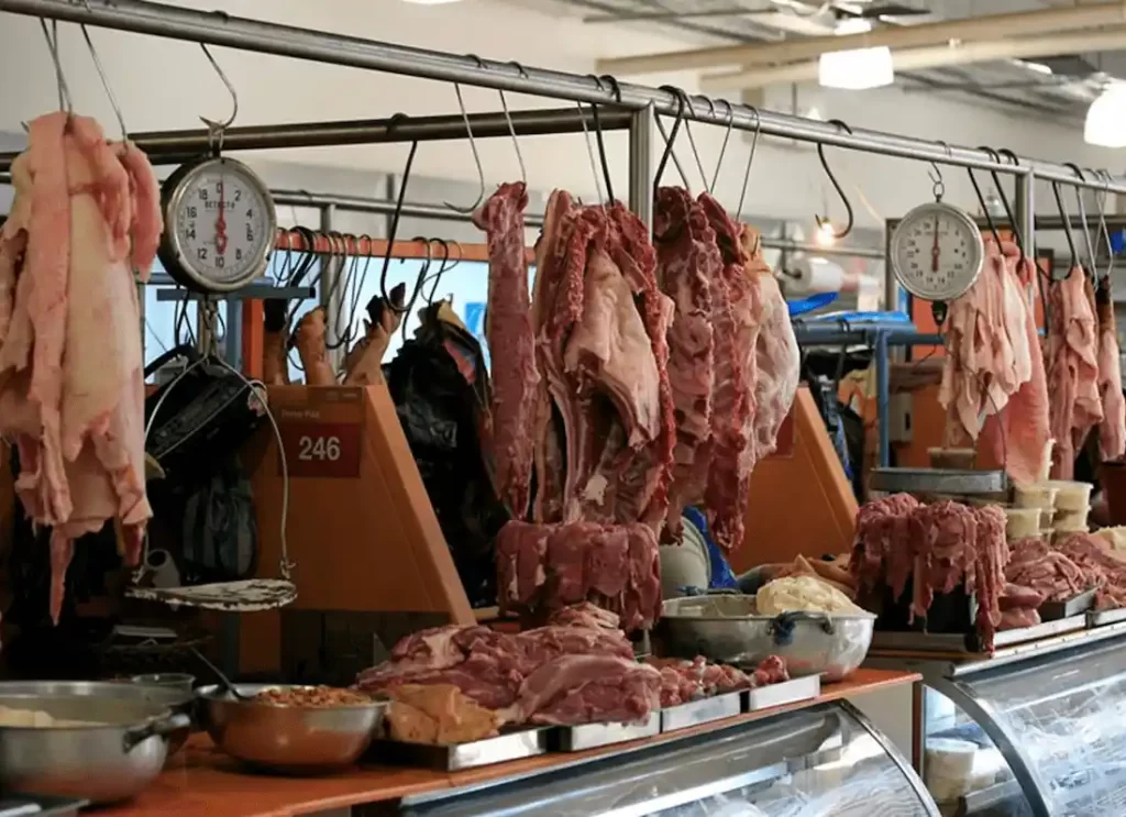 can muslims eat beef,can muslims eat meat, do muslims eat meat,does muslim eat meat, what meat can muslims eat, meat for muslim ,what can muslims not eat ,what does muslim eat ,animals that are haram to eat,is beef haram ,what animals are haram to eat ,dietary laws of islam ,dietary restrictions for islam,food for muslim,food laws in islam