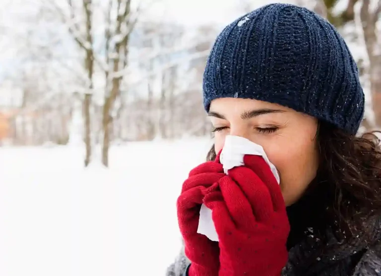 does your heart stop when you sneeze,why do we sneezesneexe, sneeze, sneezing means,to sneeze, what does it mean when i sneeze