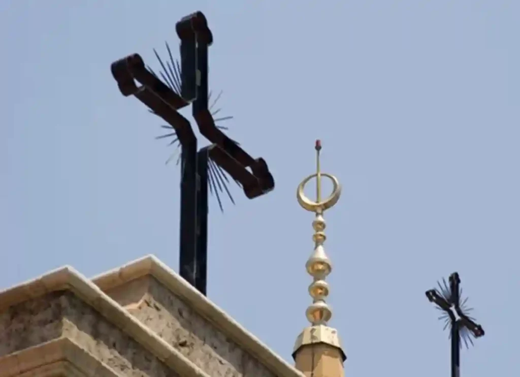 difference between islam and christianity, how are judaism christianity and islam similar,islam and christianity, christianity islam,christianity or islam,islam christianity,muslim christianity