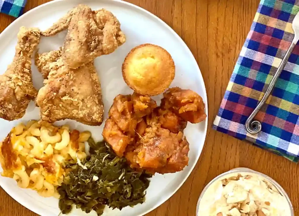 fried chicken with mac and cheese, mac and cheese with fried chicken, fried chicken and mac and cheese, fried chicken macaroni and cheese, mac and cheese fried chicken, mac and cheese with fried chicken, macaroni and cheese with fried chicken