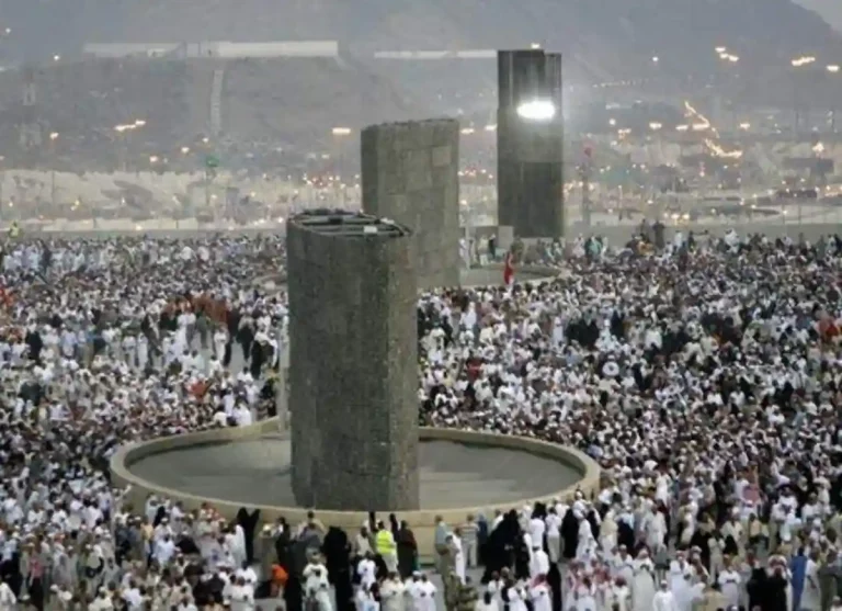 Unveiling the Extraordinary: Witnessing a Miracle in the Sacred Kaaba, News