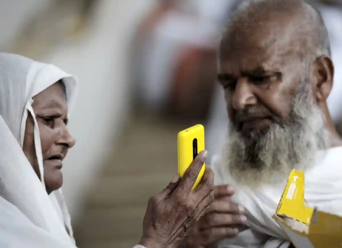 Can I Take Selfies on Hajj? Unveiling the Guidelines and Insights, Saudi Arabia, The Great Mosque,Hajj, Umerah, Umrah Guide, Holy Pilgrimage, Holy Land, Dhul Hijjah, Mecca,