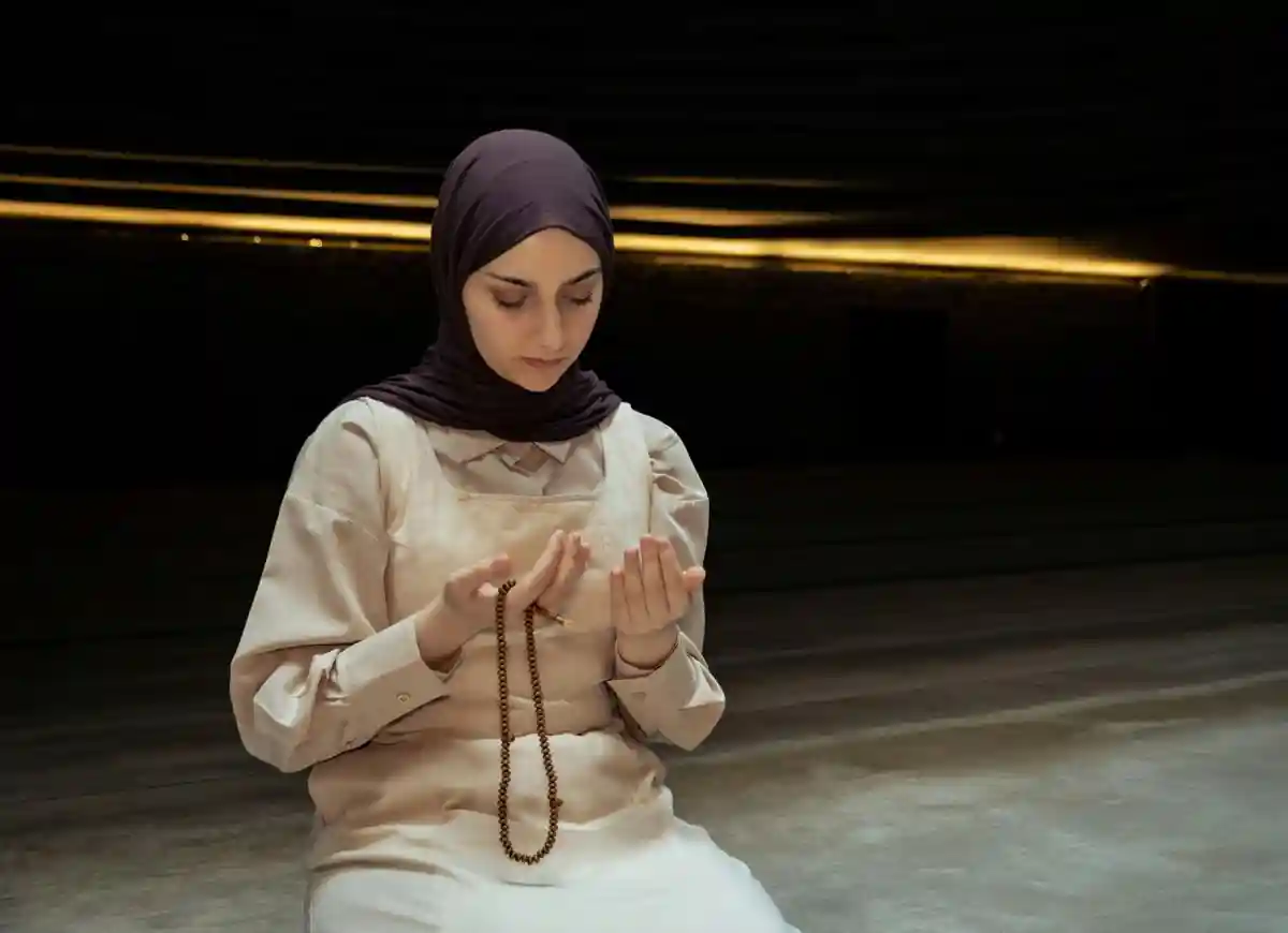 Dua Before Namaz – Are You Starting Salah The Right Way - Quran Mualim 2026