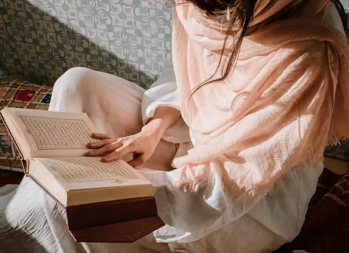 Can You Read Quran on Your Period? Learn Islam