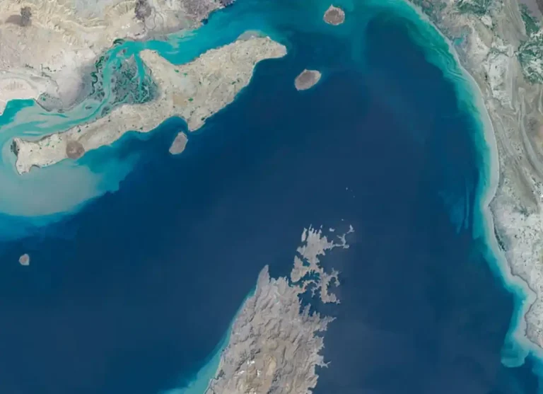 Why Is the Strait of Hormuz So Important? Islamic Affairs, Muslim News, Islam, Islam and Society